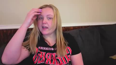 PhatAssBlond online show from March 1, 7:05 pm