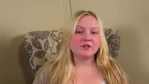 PhatAssBlond online show from June 19, 10:24 pm