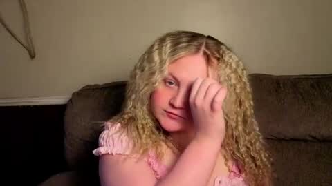PhatAssBlond online show from July 20, 9:39 pm