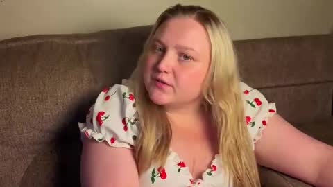 PhatAssBlond online show from August 2, 4:22 am