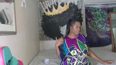 Snapshot of phatjuicypeach chatting on September 10, 3:17 am Destiny Adams online show from September 10, 3:17 am