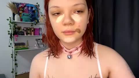 Snapshot of phia_moon chatting on July 20, 5:15 pm Phia online show from July 20, 5:15 pm