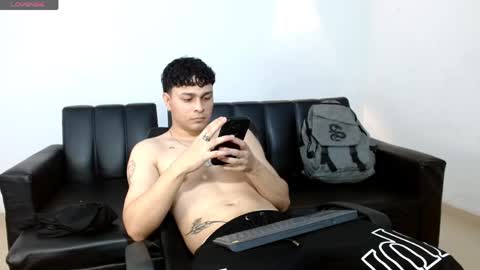 Philip online show from April 2, 9:12 pm