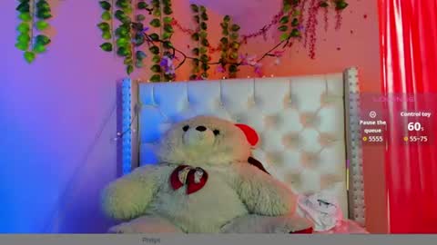 PHILLIP online show from June 13, 3:43 pm