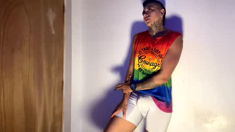 Snapshot of phillip_brownn chatting on November 19, 11:32 am PHILLIP online show from November 19, 11:32 am