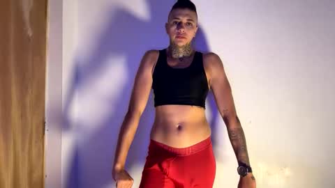 Snapshot of phillip_brownn chatting on December 2, 11:59 am PHILLIP online show from December 2, 11:59 am