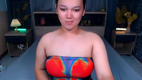 Phoebe online show from September 19, 6:37 am