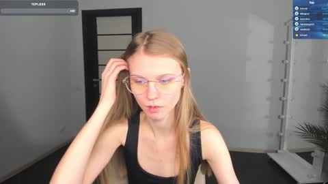 Phoebe online show from February 14, 9:13 am