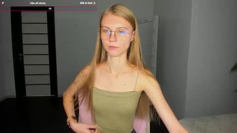Phoebe online show from September 10, 9:53 am
