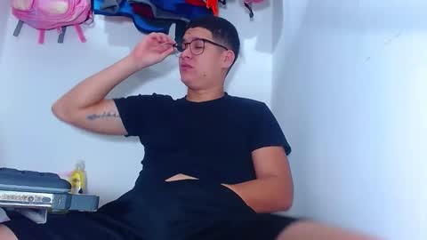 AdnierGnz online show from September 27, 9:58 am