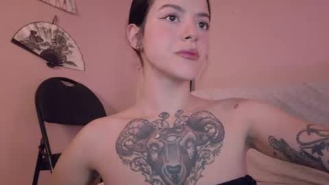 Snapshot of phoenixx_x chatting on July 13, 10:56 pm phoenixx_x online show from July 13, 10:56 pm