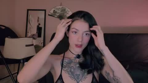 Snapshot of phoenixx_x chatting on July 24, 10:08 pm phoenixx_x online show from July 24, 10:08 pm