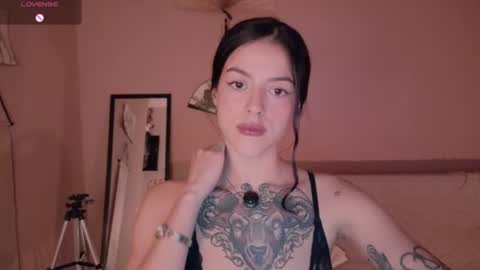 Snapshot of phoenixx_x chatting on July 28, 8:52 pm phoenixx_x online show from July 28, 8:52 pm