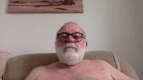 Snapshot of phozzagain chatting on June 7, 8:51 am phozzagain online show from June 7, 8:51 am