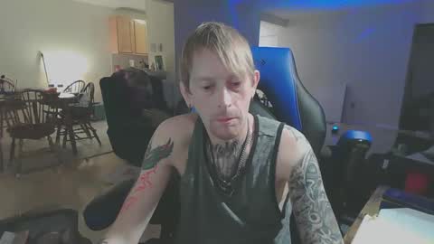 Snapshot of phrostdd chatting on December 18, 4:53 am FrankenDaddy online show from December 18, 4:53 am