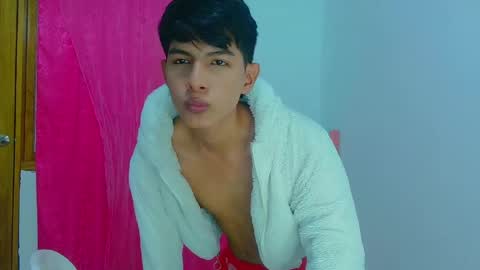 Snapshot of phuwin_bj chatting on May 16, 5:26 am phuwin online show from May 16, 5:26 am