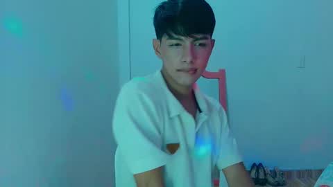 Snapshot of phuwin_bj chatting on June 3, 4:48 am phuwin online show from June 3, 4:48 am
