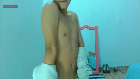 Snapshot of phuwin_bj chatting on June 6, 6:18 am phuwin online show from June 6, 6:18 am