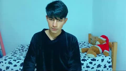 Snapshot of phuwin_bj chatting on June 14, 5:42 am phuwin online show from June 14, 5:42 am