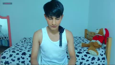Snapshot of phuwin_bj chatting on June 15, 5:42 am phuwin online show from June 15, 5:42 am