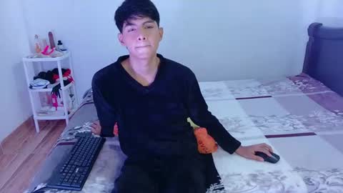 phuwin online show from July 9, 7:01 am