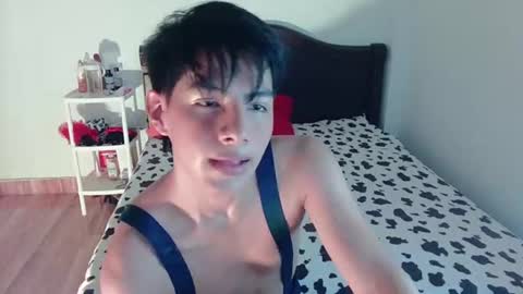 phuwin online show from July 21, 5:10 am