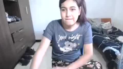 izzy online show from July 6, 10:56 pm