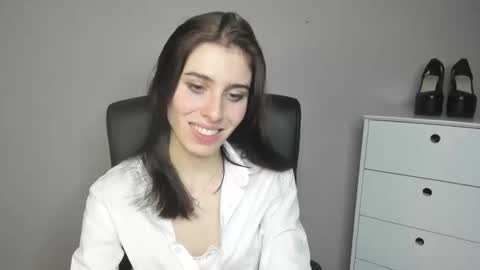 P I A online show from November 9, 10:19 pm