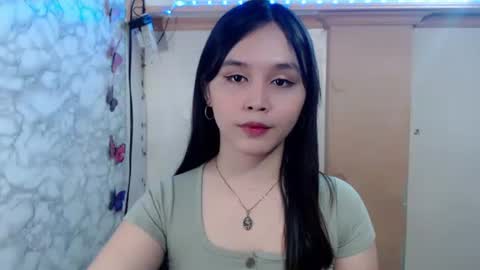 Snapshot of pia_intownx chatting on April 27, 5:55 pm Ms Pia online show from April 27, 5:55 pm