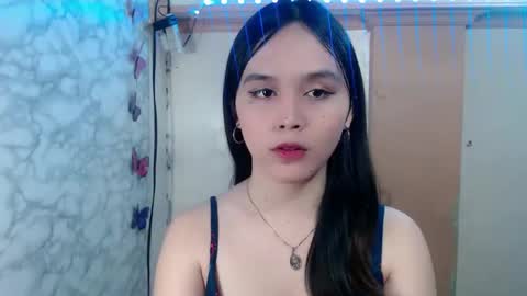 Snapshot of pia_intownx chatting on April 28, 6:57 pm Ms Pia online show from April 28, 6:57 pm