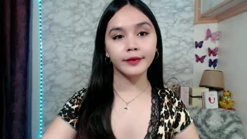 Ms Pia online show from June 24, 7:02 pm