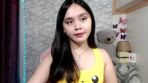 Ms Pia online show from July 25, 9:01 pm