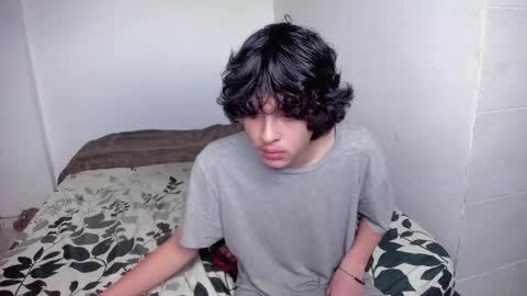 picaszomilos350 online show from November 20, 1:33 pm