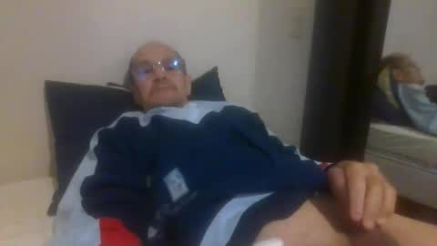 pichoun71 online show from November 9, 6:44 am