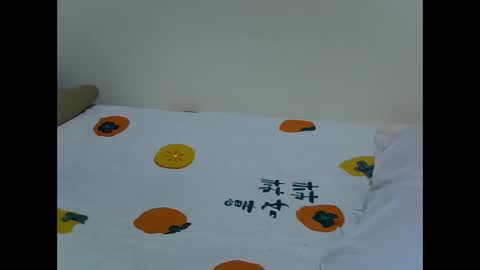 Snapshot of pickle_fingers chatting on March 26, 6:57 pm pickle_fingers online show from March 26, 6:57 pm