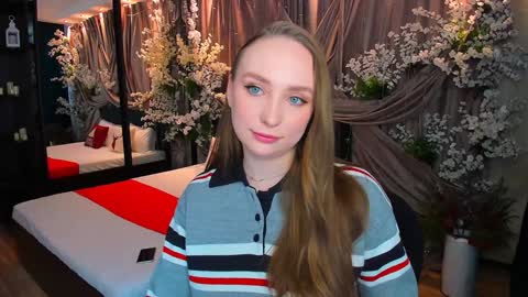 Emelie online show from December 16, 11:01 am