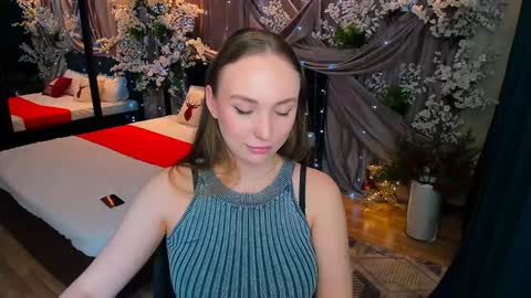 Emelie online show from December 27, 4:10 pm