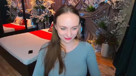 Emelie online show from January 11, 1:22 pm