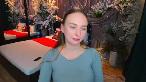 Emelie online show from January 11, 4:25 pm