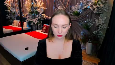 Emelie online show from January 12, 2:09 pm