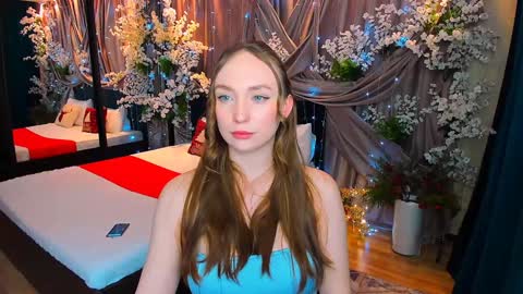 Emelie online show from January 13, 1:17 pm