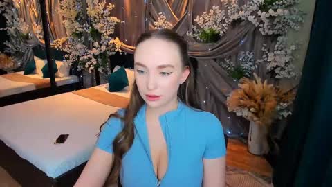 Emelie online show from February 25, 10:18 pm