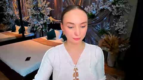 Emelie online show from March 5, 12:16 am