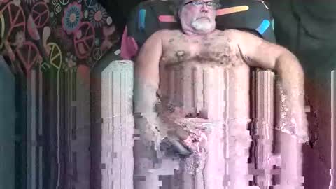 Snapshot of piercecox13 chatting on January 8, 10:39 am piercecox13 online show from January 8, 10:39 am