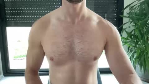 pierre81000 online show from December 17, 11:05 am