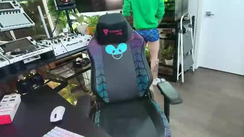 Pierre Fitch online show from January 7, 11:29 pm