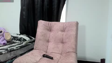 Snapshot of piink_2025 chatting on March 21, 3:37 pm PINK BIGASS online show from March 21, 3:37 pm