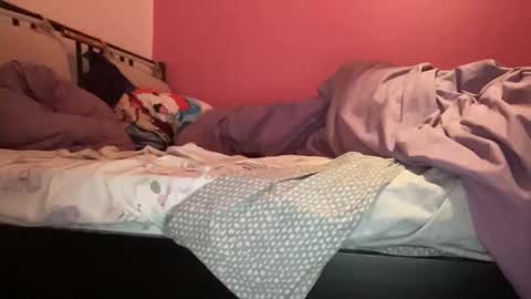 Pikafounes online show from February 5, 1:32 am