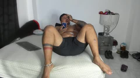 pikoro_gomez online show from May 5, 12:40 am