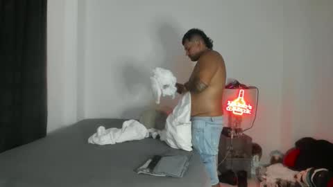 pikoro_gomez online show from June 3, 1:19 am